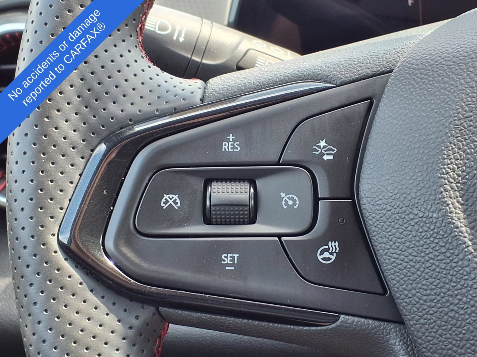 Used 2024 Chevrolet Trax RS w/ Driver Confidence Package FWD image 30