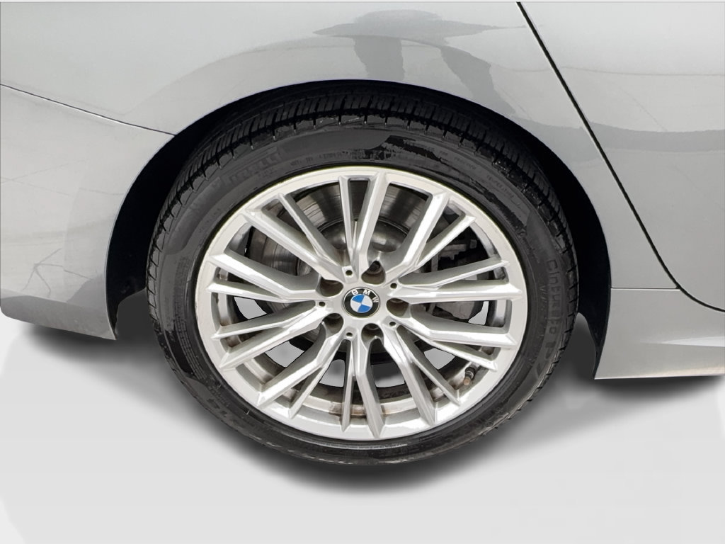 Used 2023 BMW 330i Sedan w/ Convenience Package RWD image 18