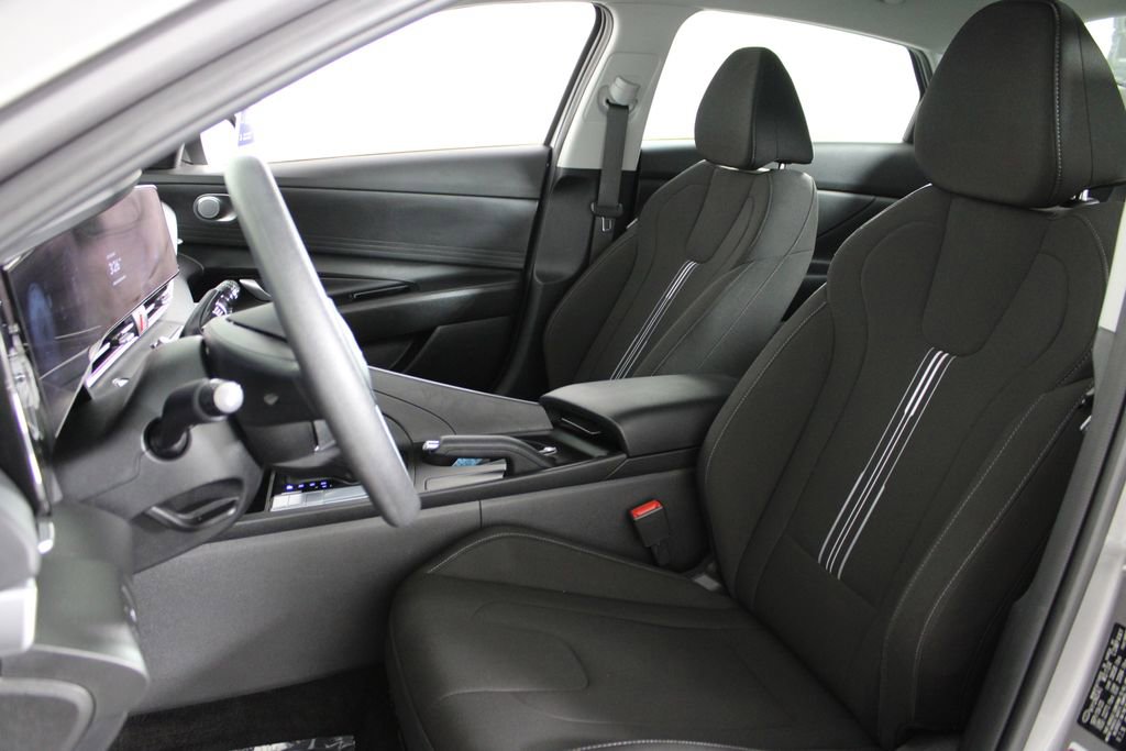 Certified 2024 Hyundai Elantra SEL image 20