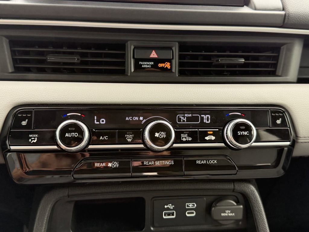 Used 2025 Honda Pilot EX-L image 24