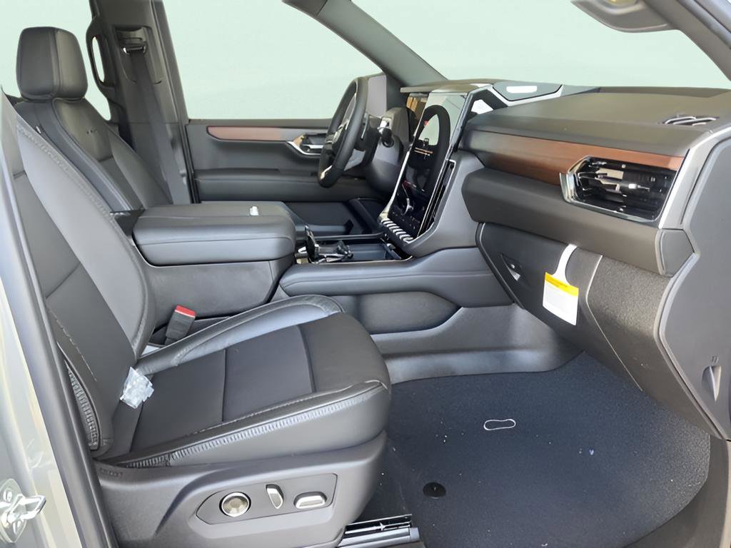 New 2026 GMC Yukon Denali image 18