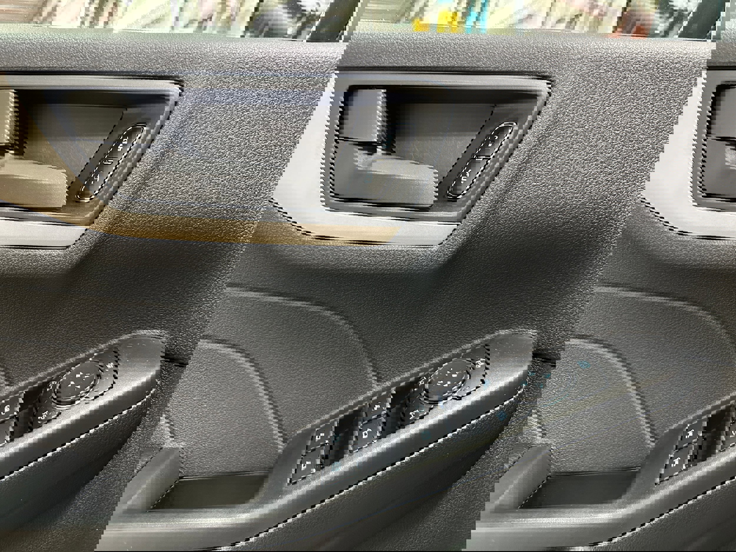 Certified 2022 Ford Escape S image 10