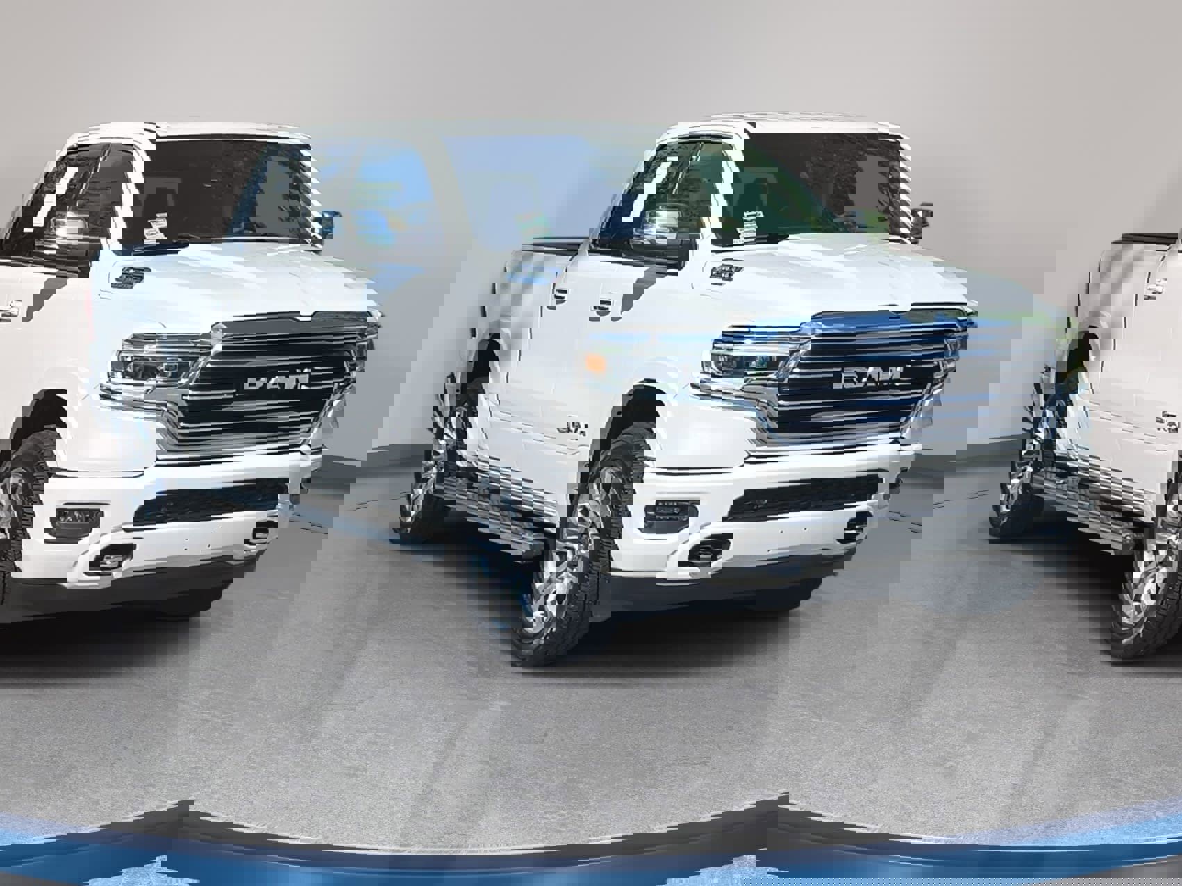 Used 2022 RAM 1500 Limited w/ Body Color Bumper Group image 3