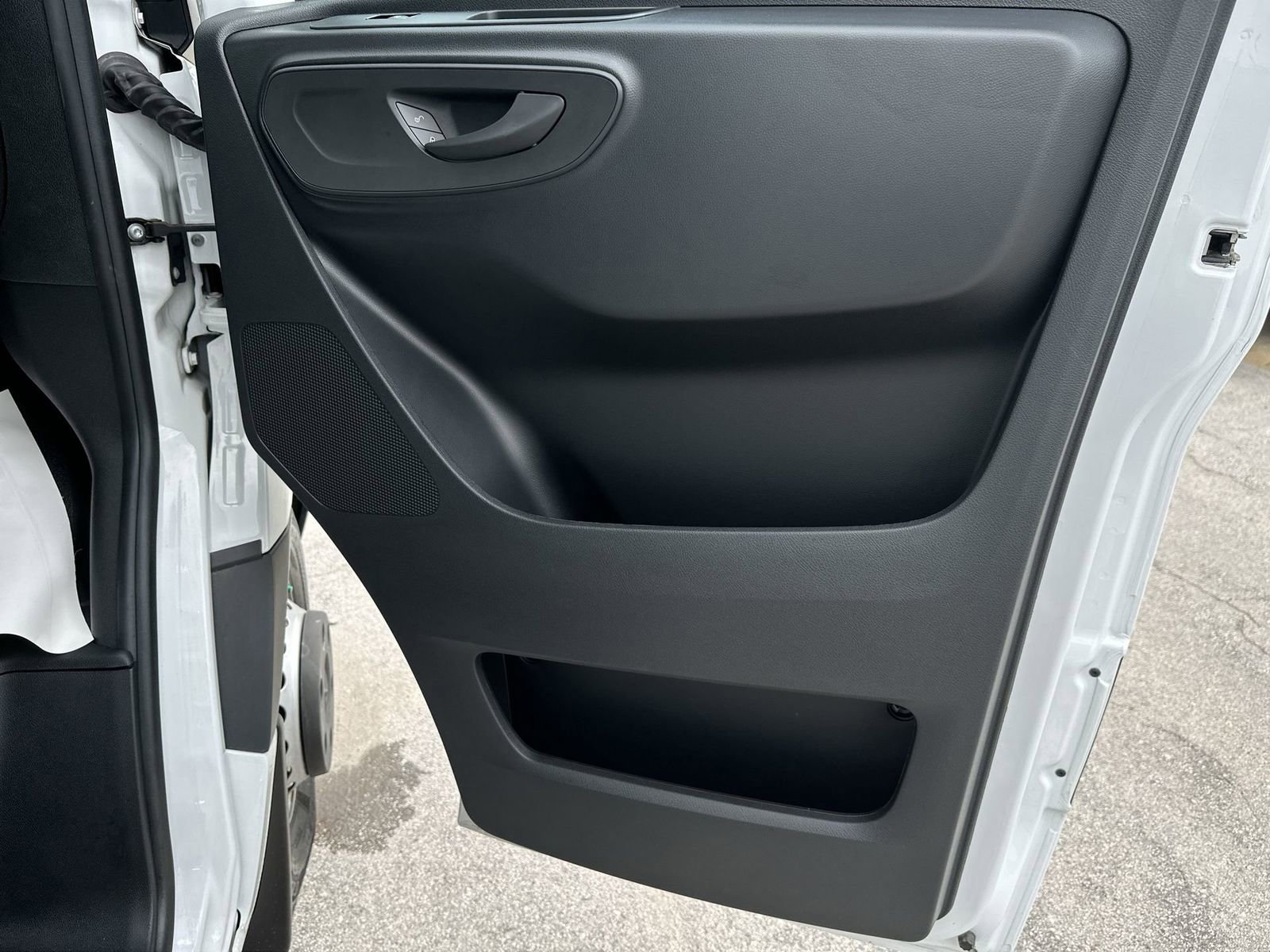 Used 2023 Mercedes-Benz Sprinter 3500 image 35