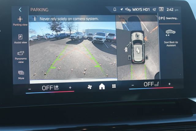 Used 2025 BMW X1 xDrive28i w/ Premium Package image 18