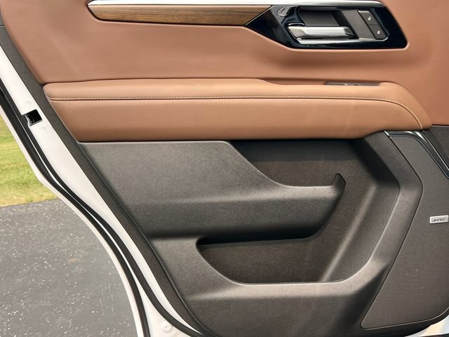 New 2026 Chevrolet Tahoe High Country AWD/4WD image 44
