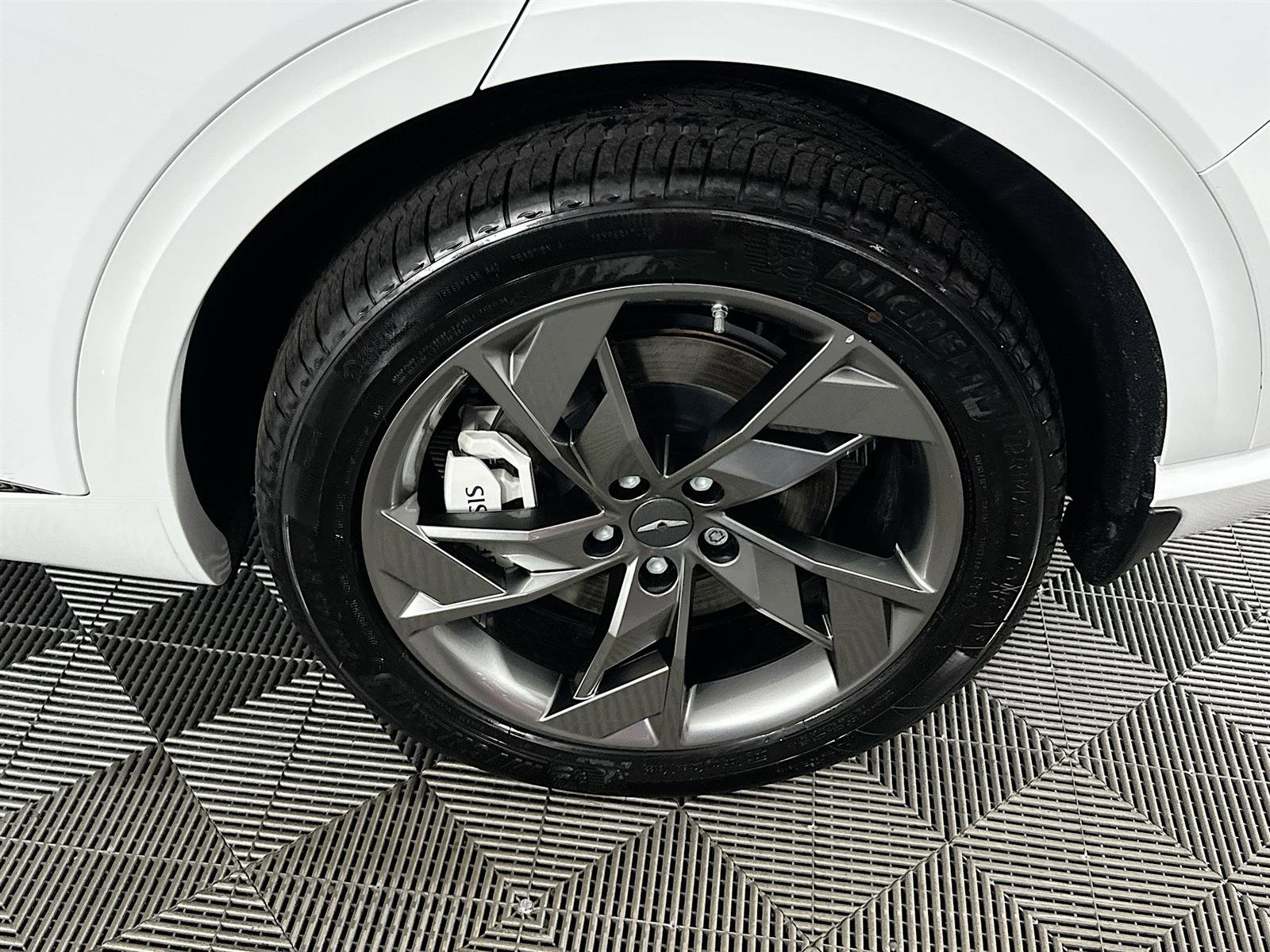 New 2025 Genesis Electrified GV70 Advanced w/ Prestige Package image 29