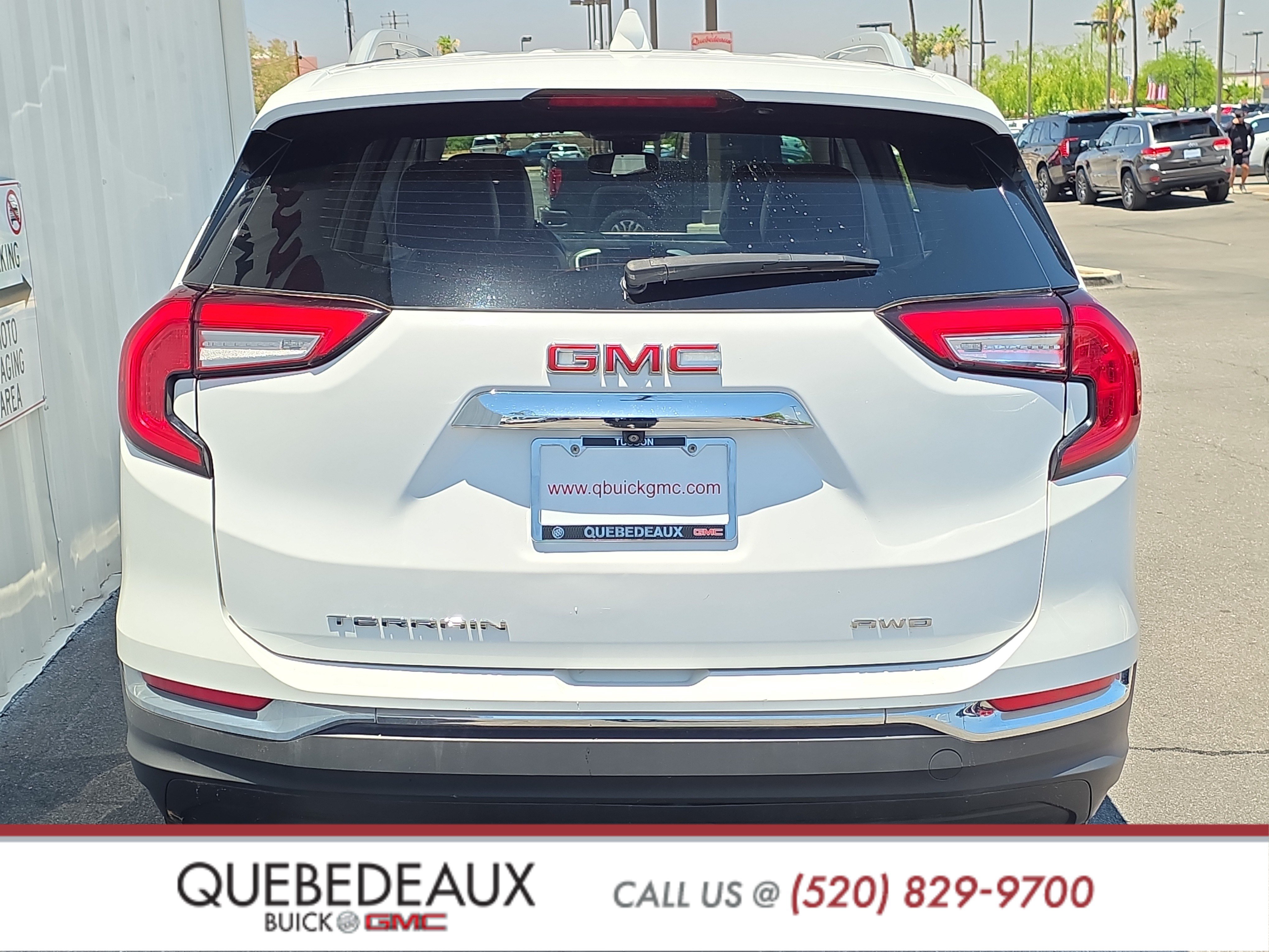 Used 2023 GMC Terrain SLT AWD/4WD image 6
