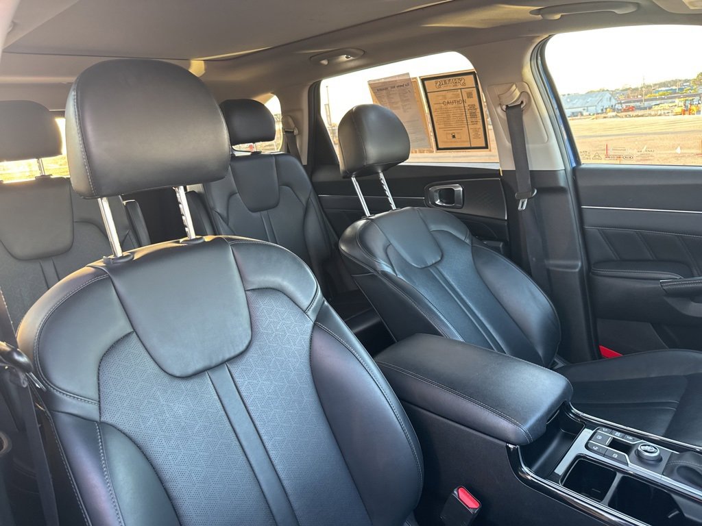 Used 2021 Kia Sorento SX image 52