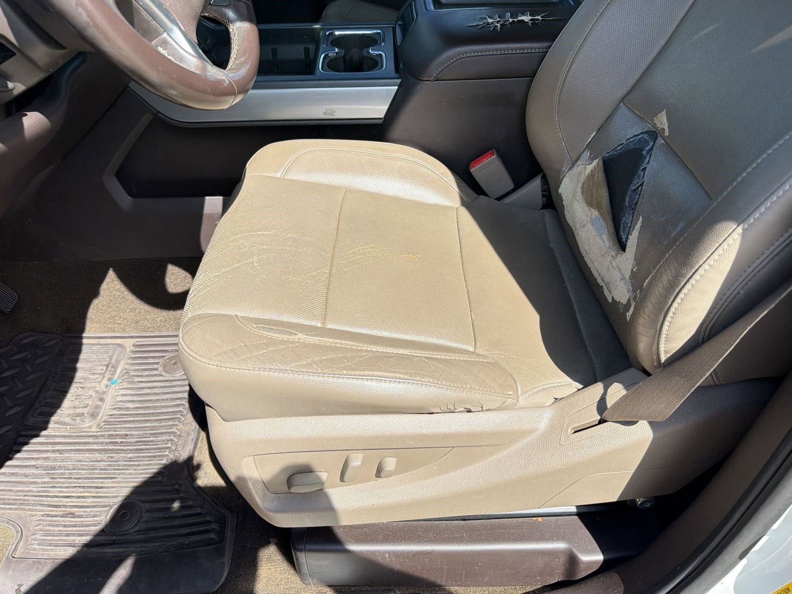 Used 2015 Chevrolet Silverado 2500 LTZ w/ LTZ Plus Package AWD/4WD image 13