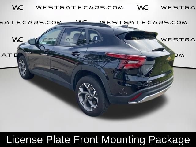 Used 2025 Chevrolet Trax LT w/ Driver Confidence Package FWD image 5