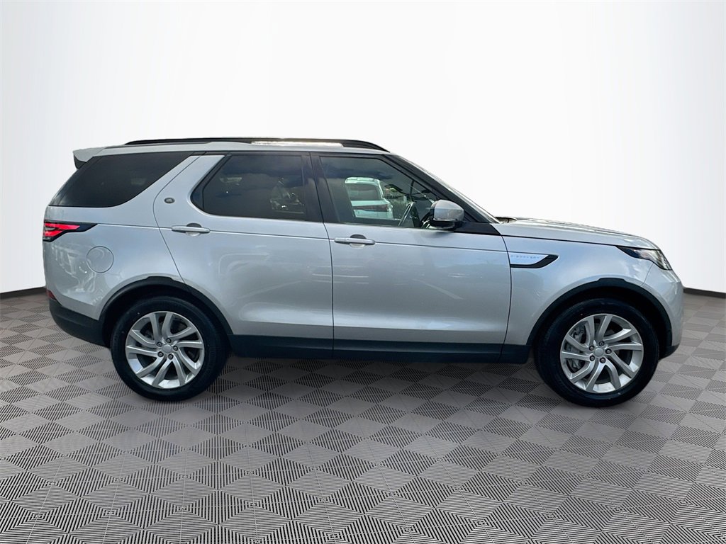 Used 2018 Land Rover Discovery HSE image 5