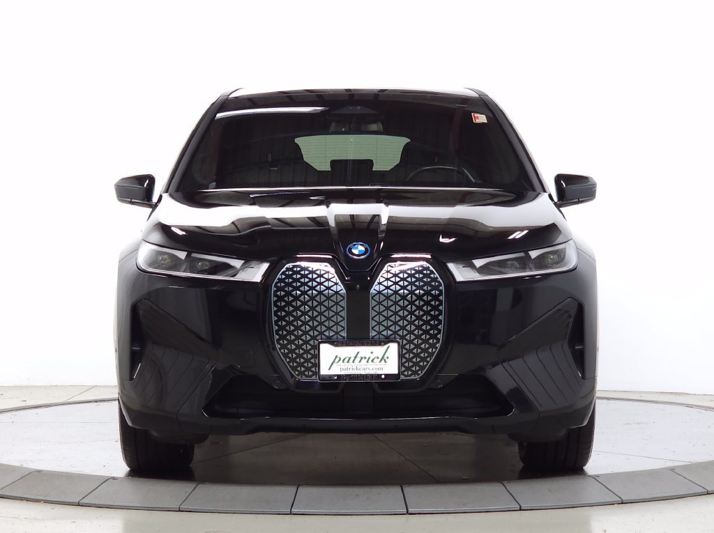 Certified 2024 BMW iX xDrive50 w/ Sport Package AWD/4WD image 2