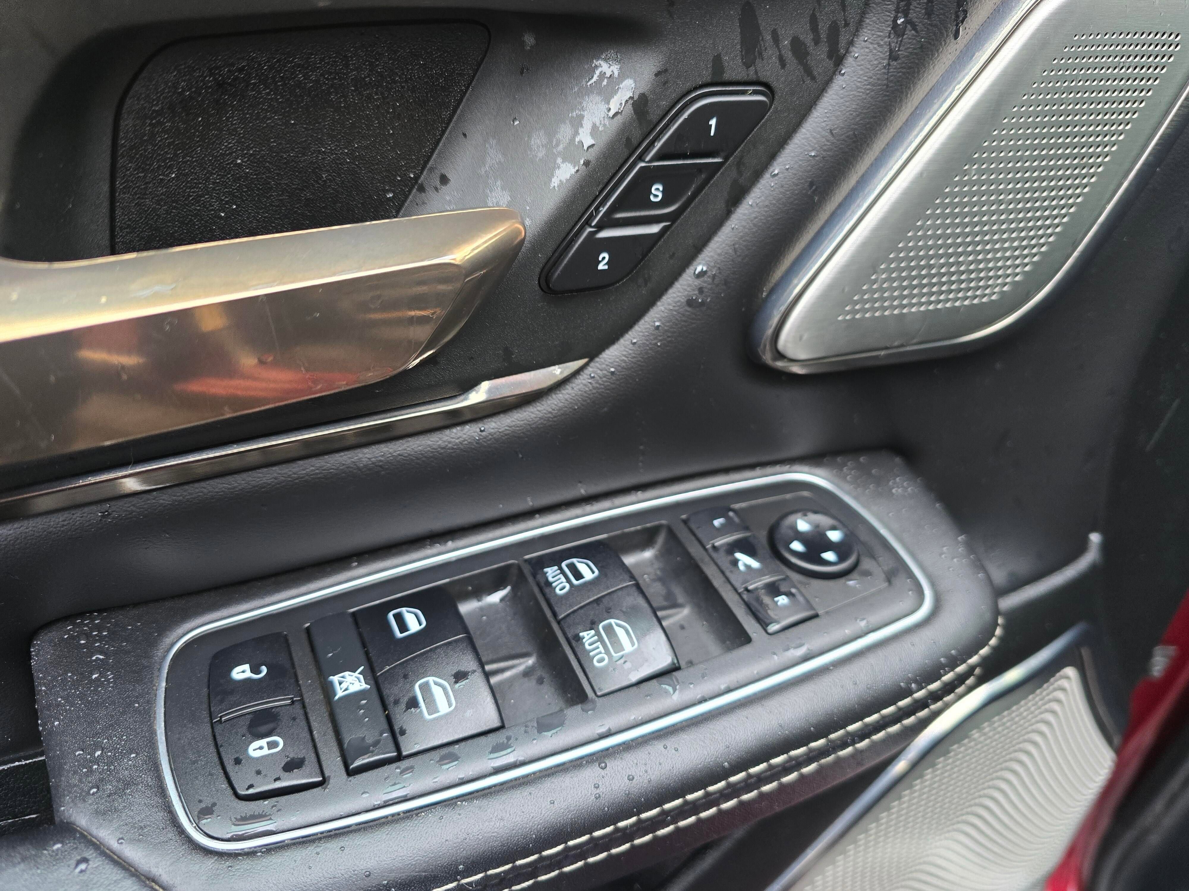 Used 2020 RAM 1500 Limited image 28