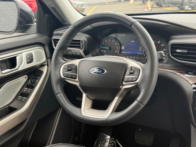 Certified 2023 Ford Explorer Limited w/ Limited Technology Package AWD/4WD image 20