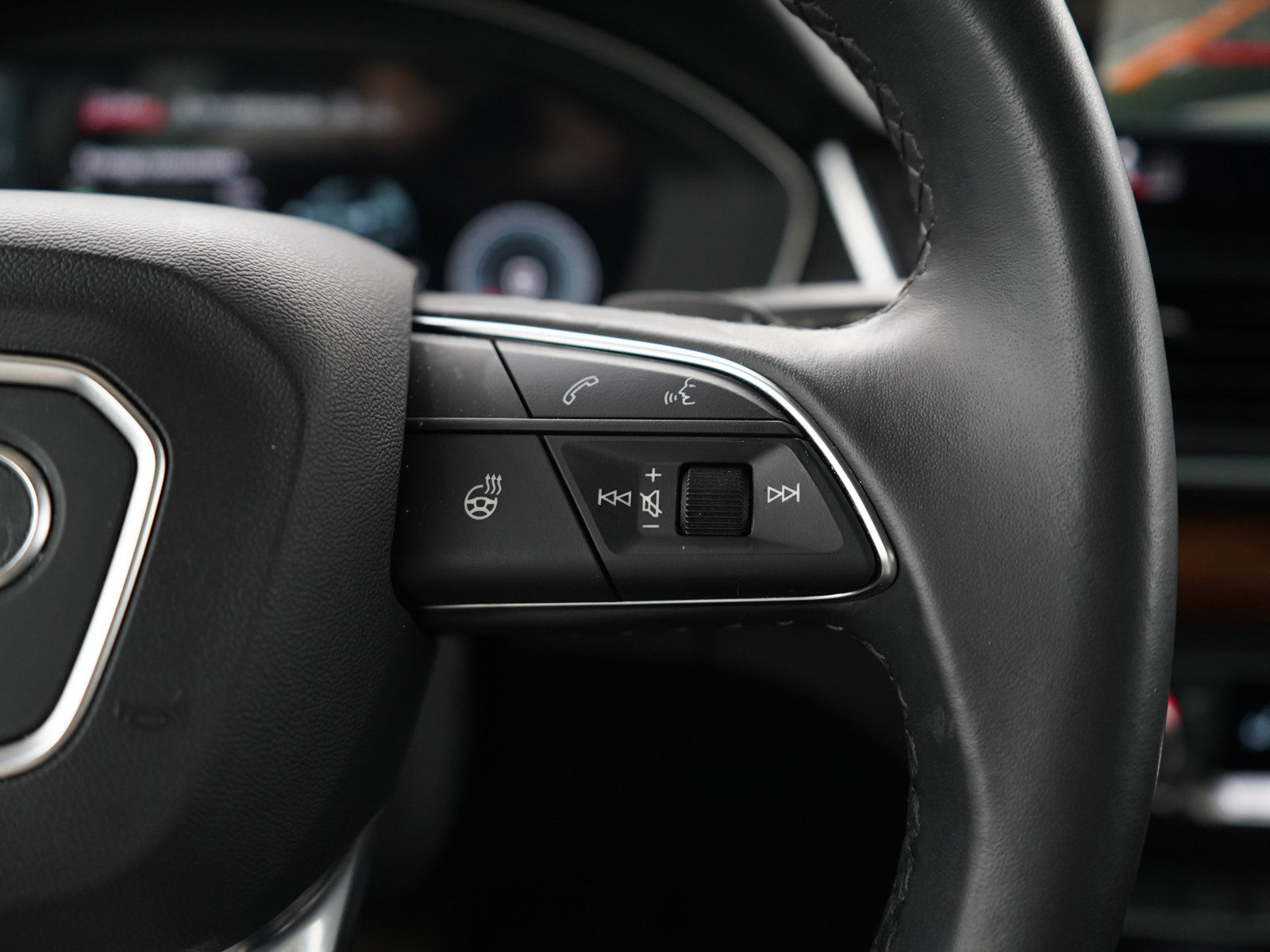 Used 2023 Audi Q5 2.0T Premium Plus w/ Premium Plus Package image 29