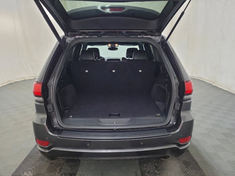 Used 2020 Jeep Grand Cherokee Altitude image 29