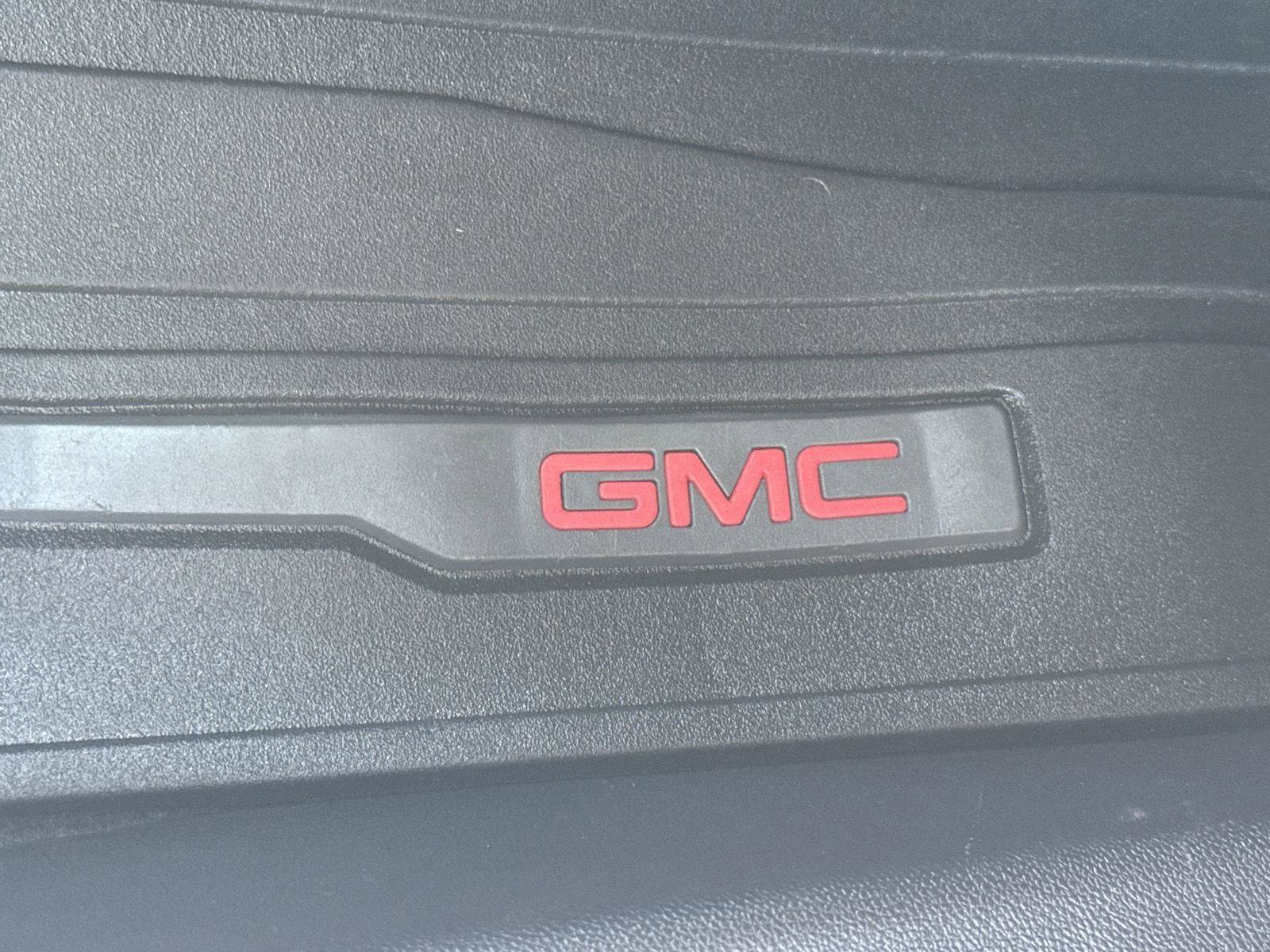 Used 2018 GMC Terrain SLE w/ Driver Convenience Package image 17