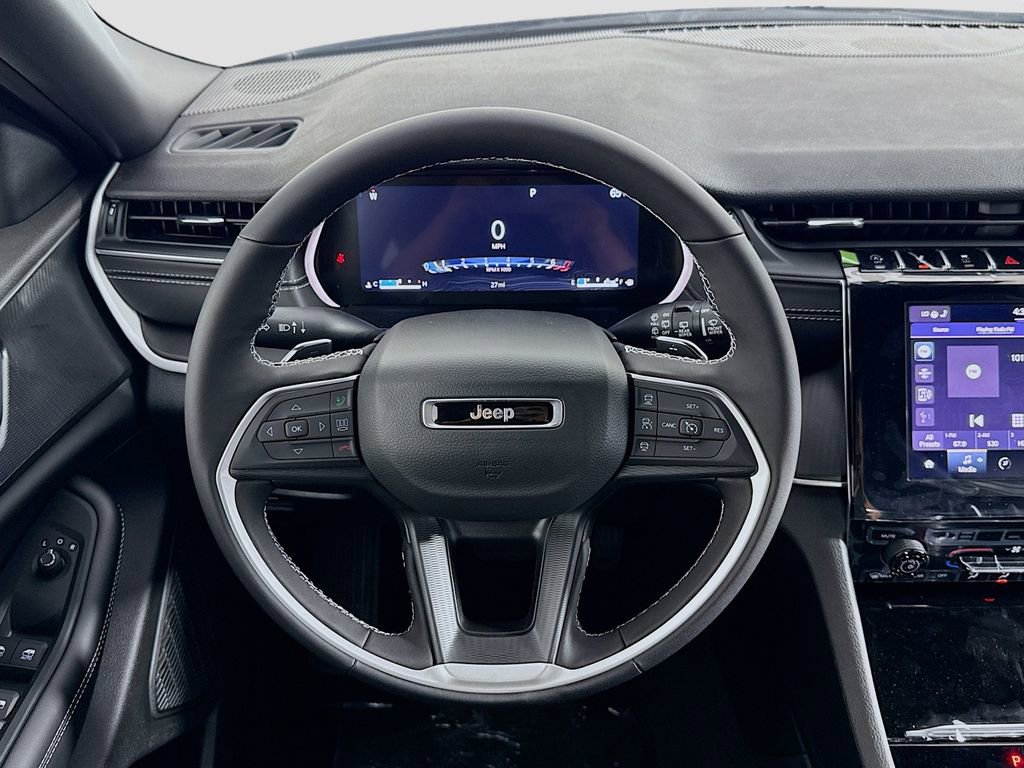 New 2025 Jeep Grand Cherokee L Laredo image 30