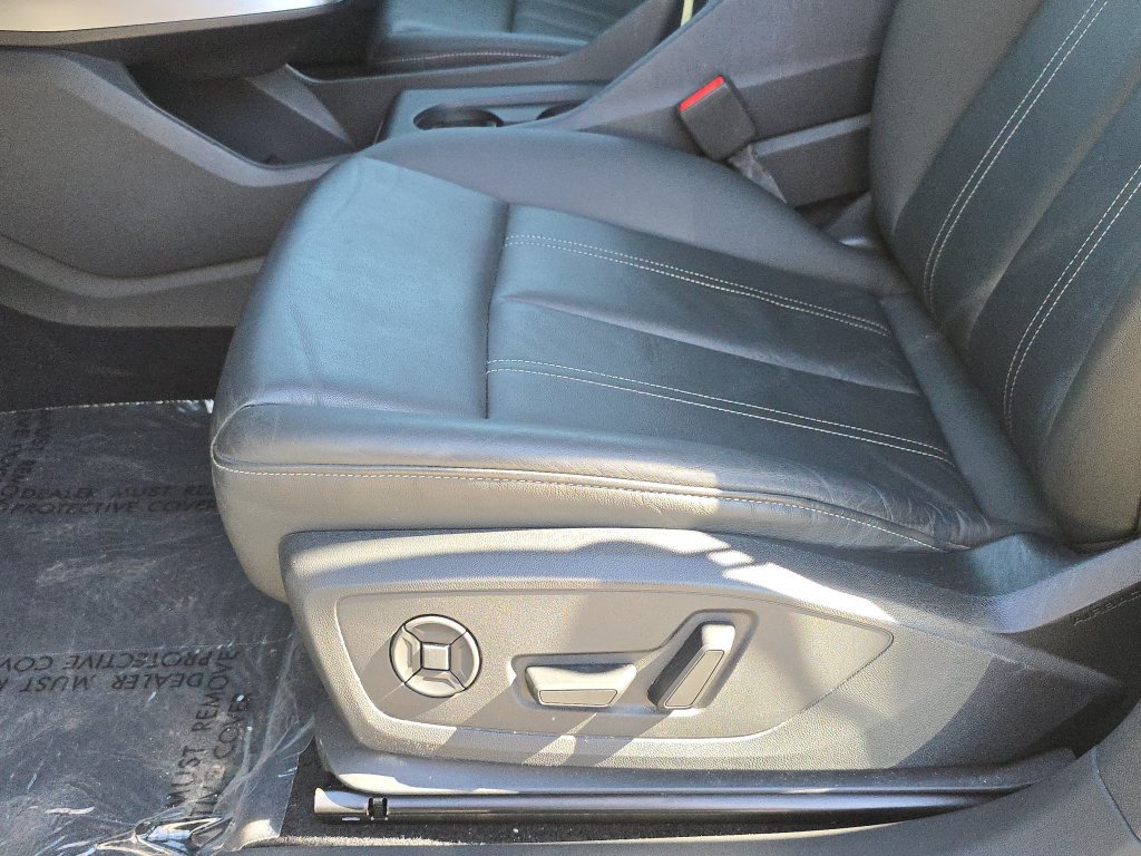 Used 2024 Audi Q4 e-tron Prestige w/ Black Optic Package AWD/4WD image 20