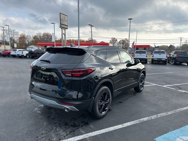 New 2026 Chevrolet Blazer LT w/ Convenience Package image 2