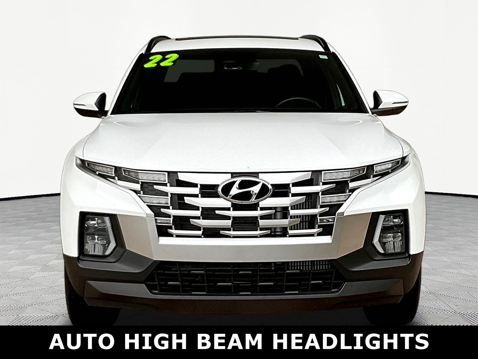 Used 2022 Hyundai Santa Cruz SEL Premium AWD/4WD image 2
