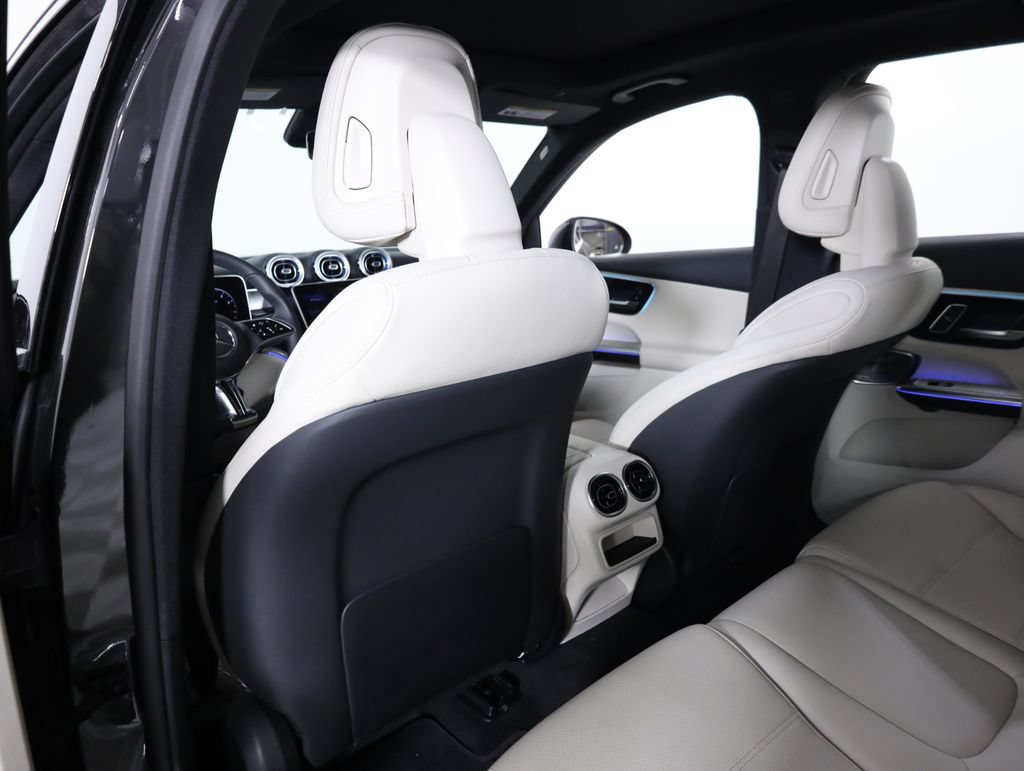 Used 2026 Mercedes-Benz GLC 300 4MATIC image 40