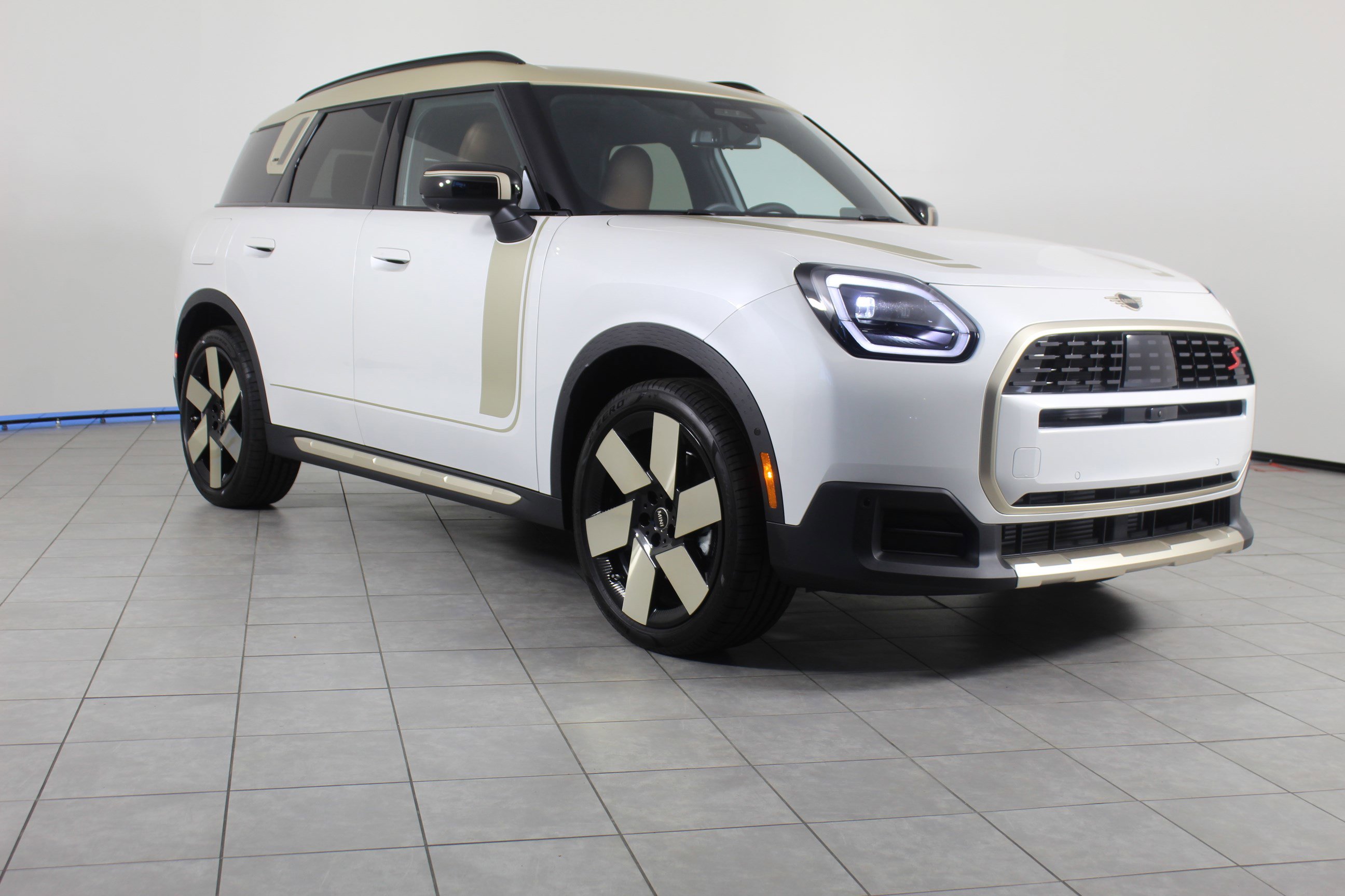 New 2025 MINI Cooper Countryman S w/ Comfort Package Max