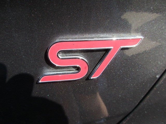 Used 2017 Ford Focus ST image 10