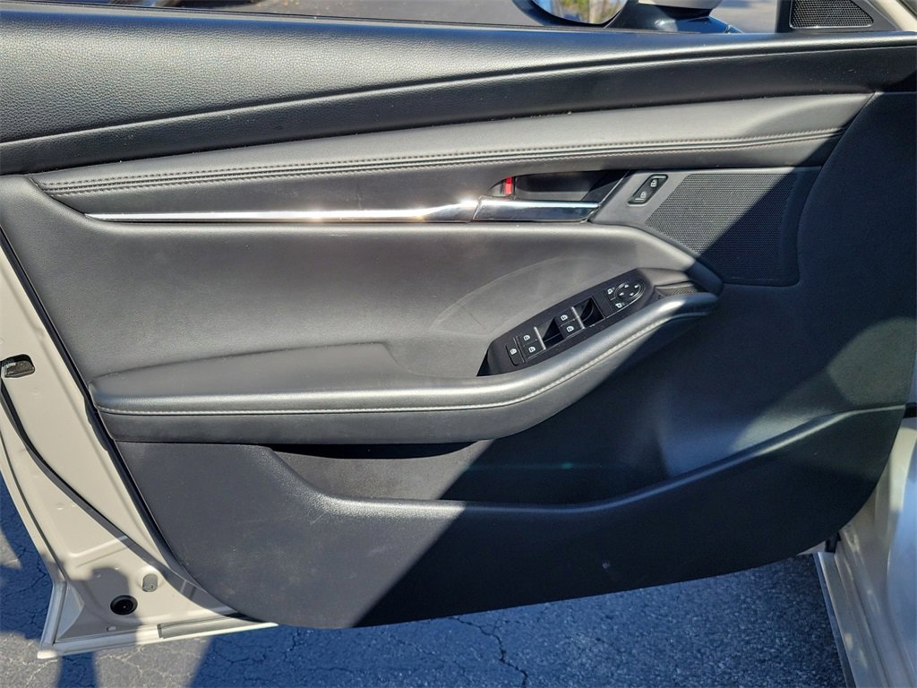 Used 2024 MAZDA MAZDA3 s image 18