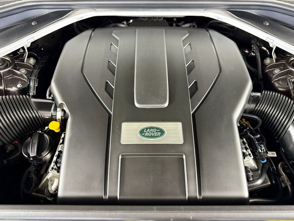 Used 2023 Land Rover Range Rover Long Wheelbase SE image 26