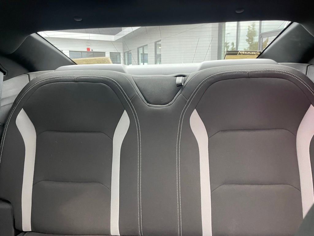 Used 2021 Chevrolet Camaro LT w/ Technology Package RWD image 20