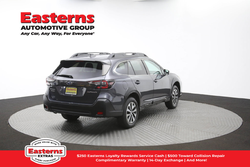 Used 2023 Subaru Outback Premium AWD/4WD image 39