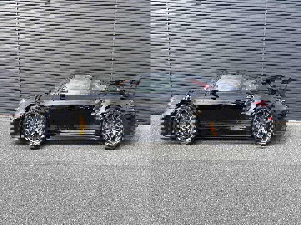 Used 2018 Porsche 911 GT2 RS image 2