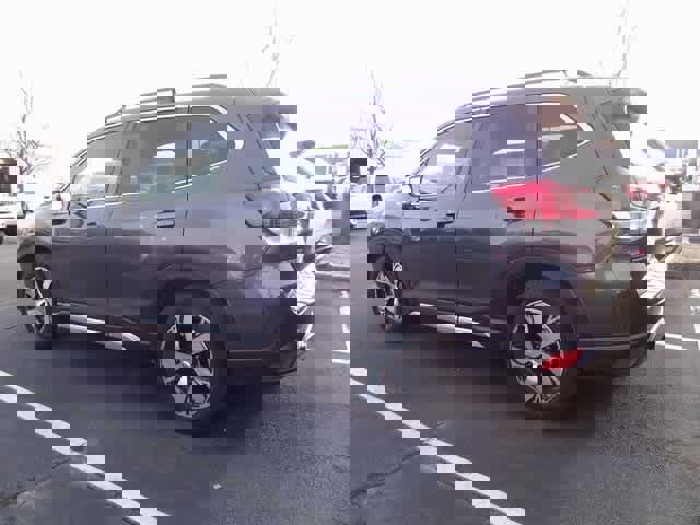 Used 2021 Subaru Forester Touring image 6