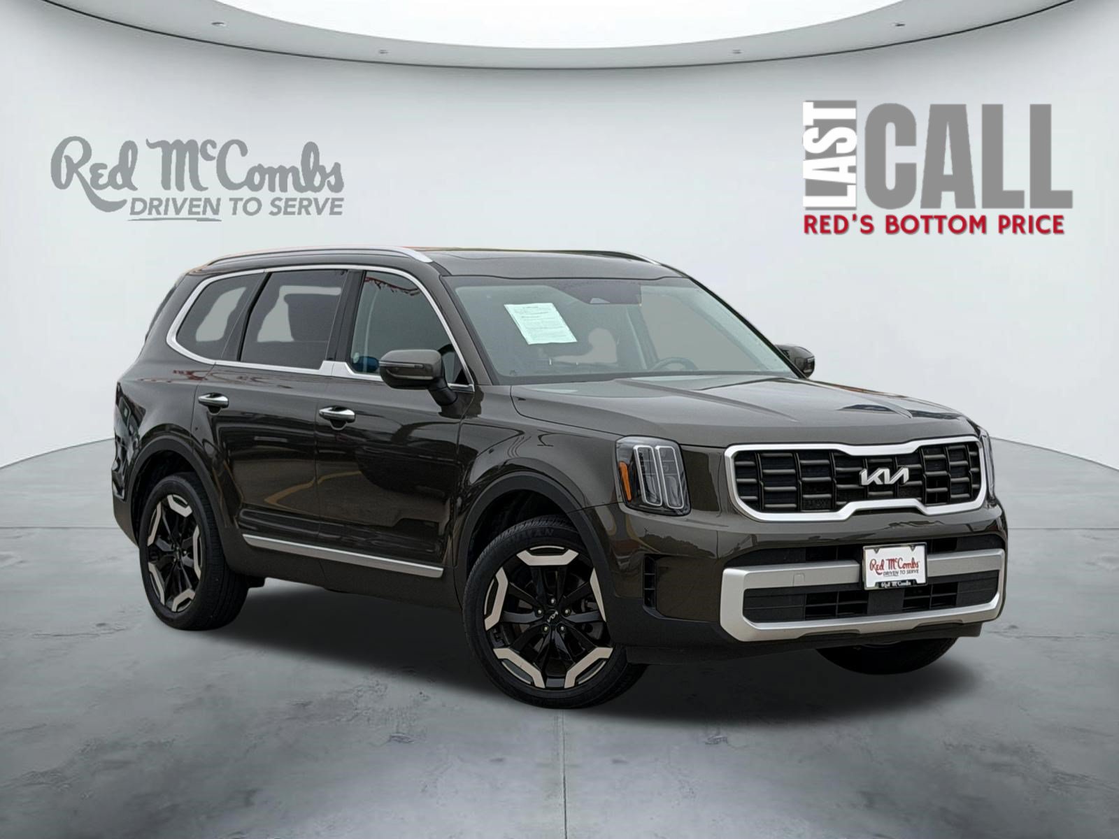Used 2025 Kia Telluride S FWD image 1