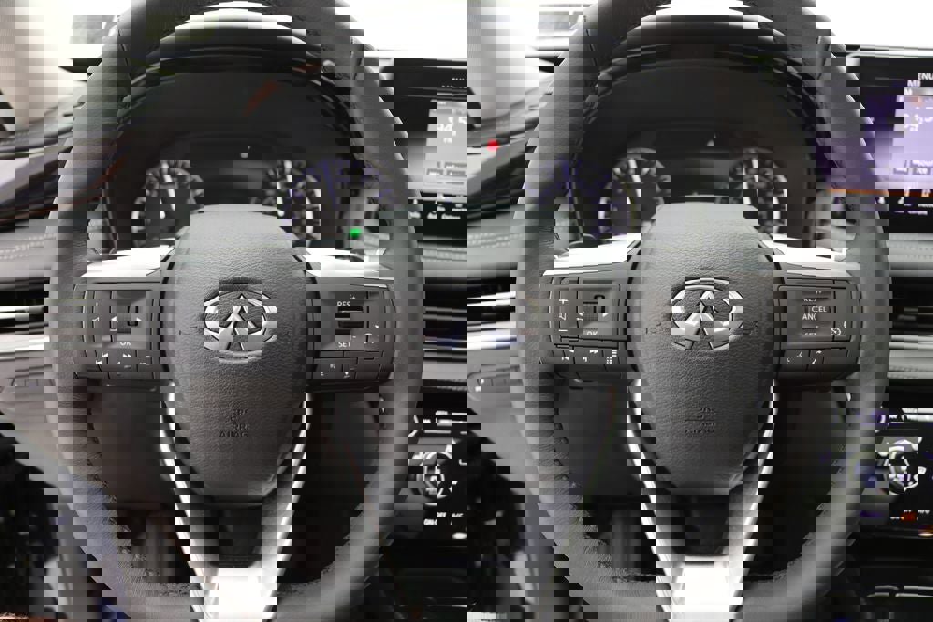 Used 2023 INFINITI QX60 Pure image 20