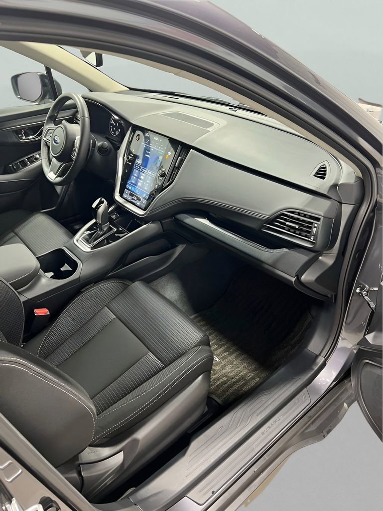 Certified 2025 Subaru Outback Premium w/ Popular Package #1A image 17