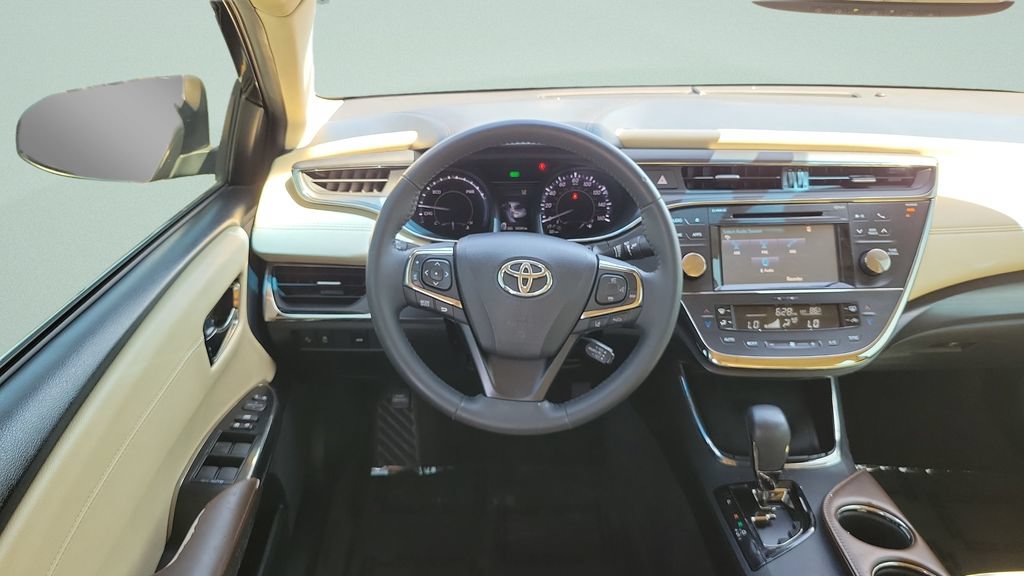 Used 2017 Toyota Avalon XLE Plus w/ Carpet Mat Package FWD image 11