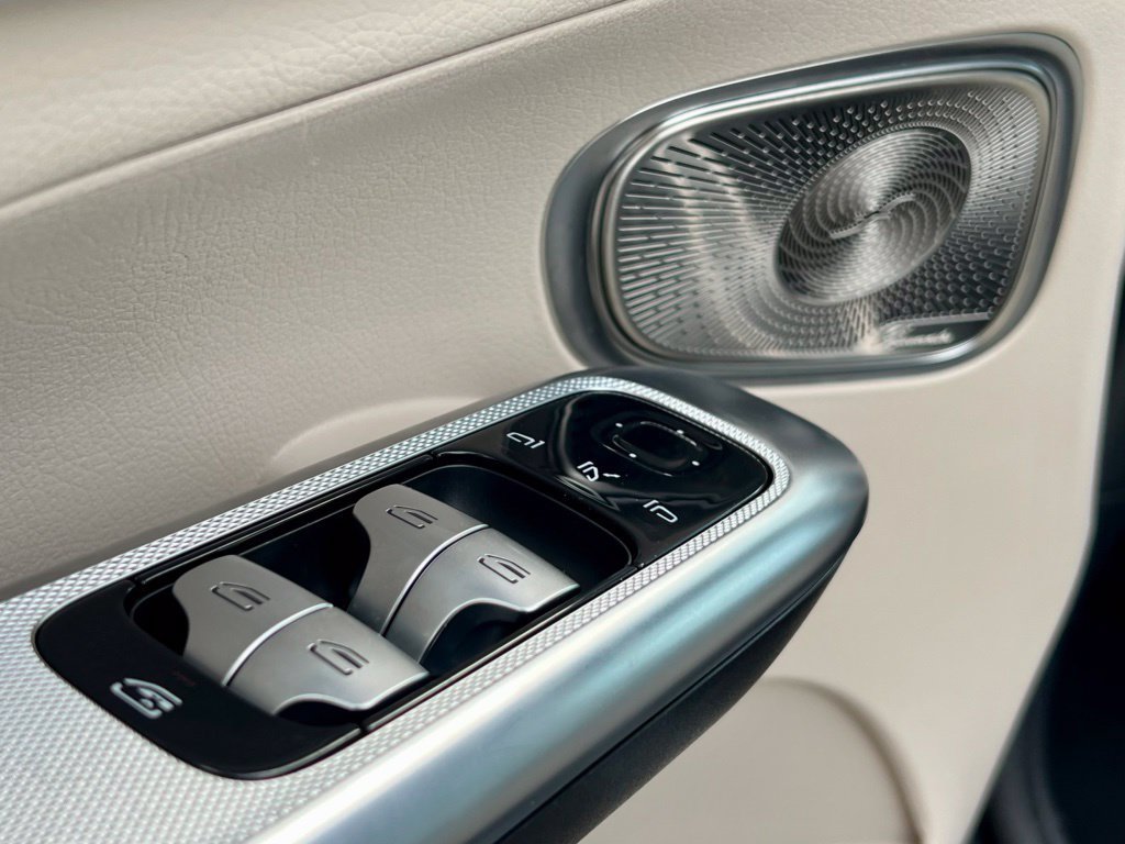 Certified 2026 Mercedes-Benz GLC 300 4MATIC image 37