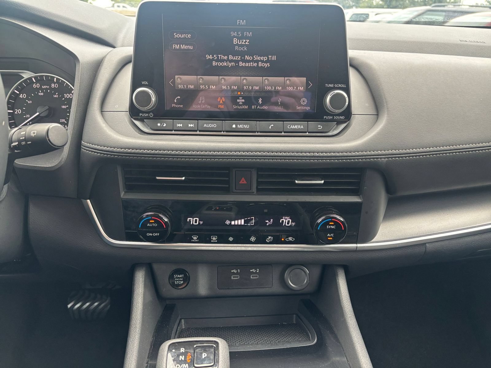 Used 2026 Nissan Rogue SV FWD image 17