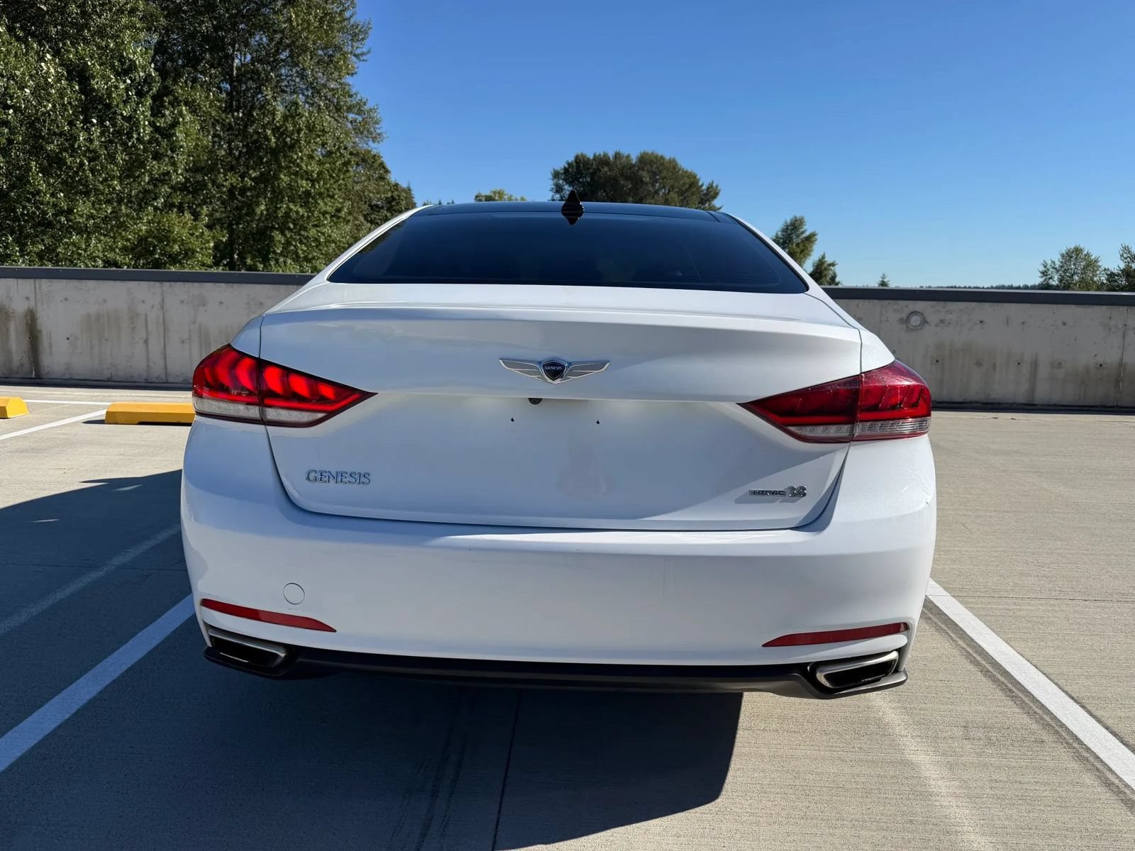 Used 2016 Hyundai Genesis 3.8 w/ Option Group 02 AWD/4WD image 41