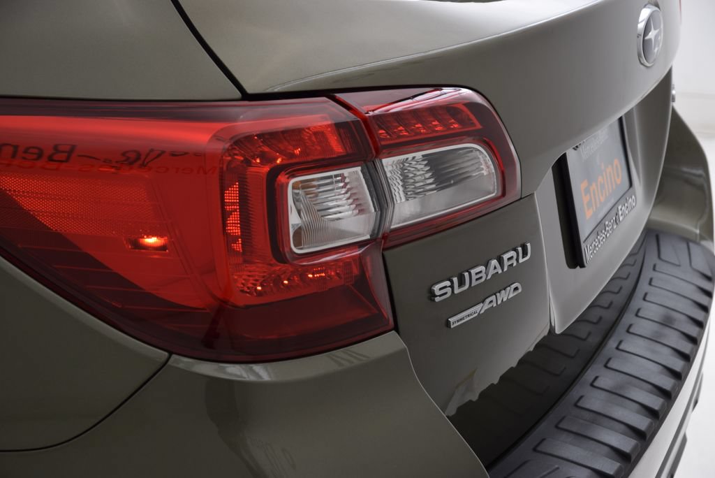 Used 2018 Subaru Outback 2.5i Limited AWD/4WD image 13