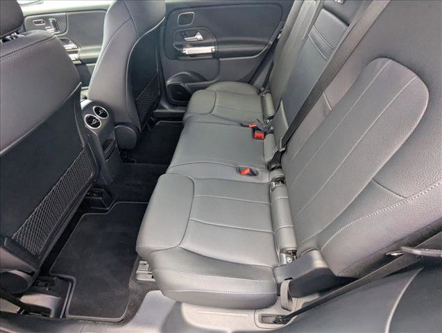 Certified 2024 Mercedes-Benz GLB 250 4MATIC image 18