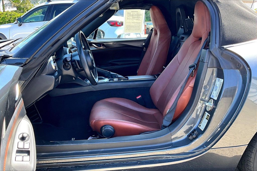 Certified 2023 MAZDA MX-5 Miata Grand Touring RWD image 14