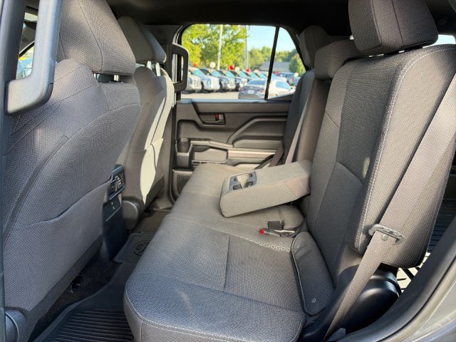 Used 2026 Toyota 4Runner SR5 RWD image 14