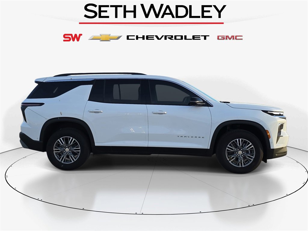 New 2025 Chevrolet Traverse LT w/ Enhanced Driving Package image 4