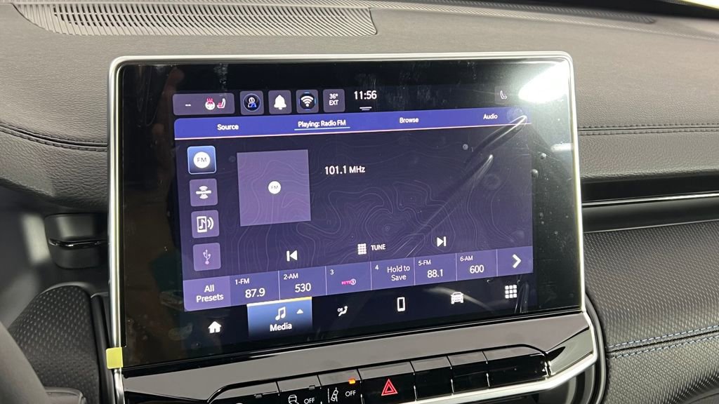 New 2026 Jeep Compass Latitude image 29