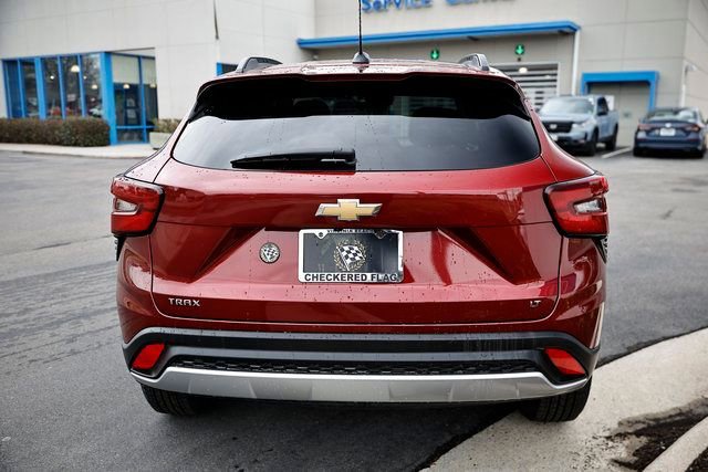 Used 2025 Chevrolet Trax LT image 10