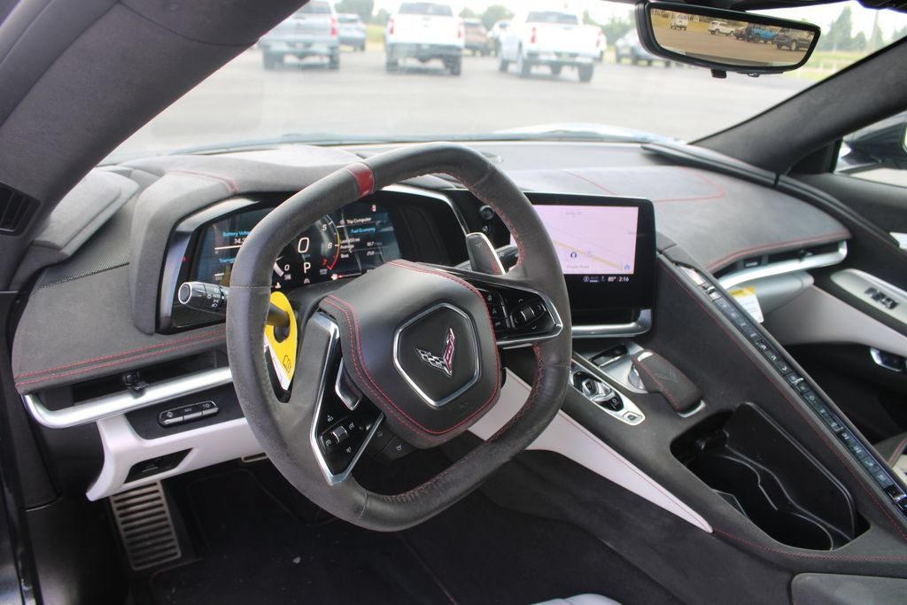 Used 2023 Chevrolet Corvette Stingray Premium Cpe w/ Z51 Performance Package RWD image 19